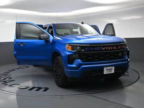 Used 2022 Chevrolet Silverado 1500 Custom AWD/4WD image 21