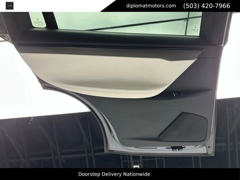 Used 2019 Tesla Model X Performance image 30