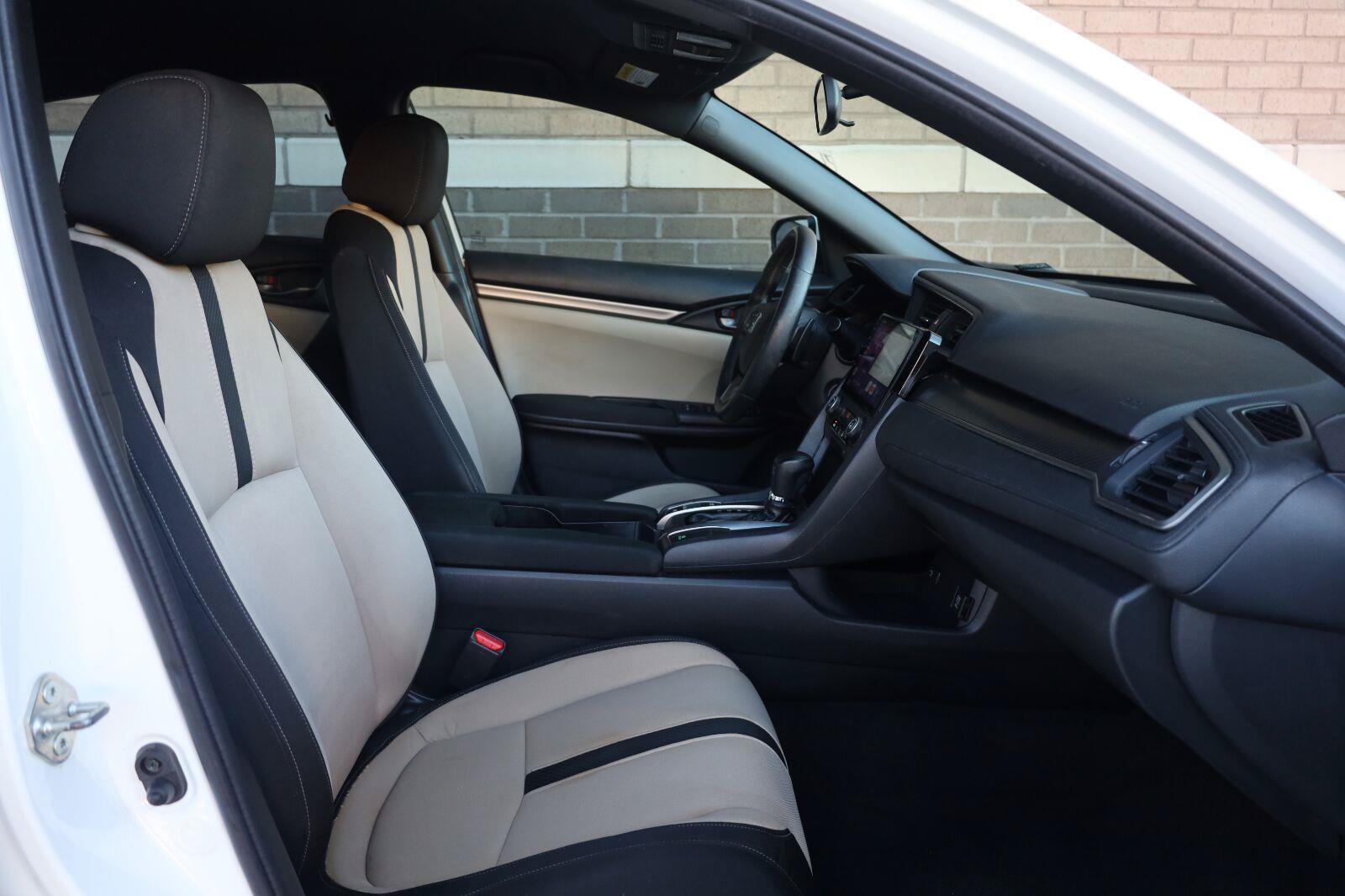 Used 2017 Honda Civic Sport image 26