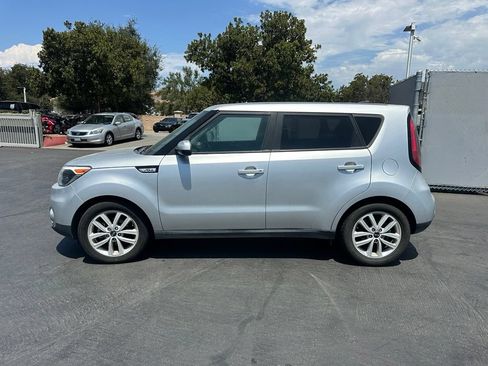 Used 2019 Kia Soul + FWD image 2