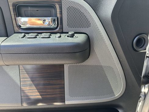 Used 2007 Lincoln Mark LT 4x4 image 27