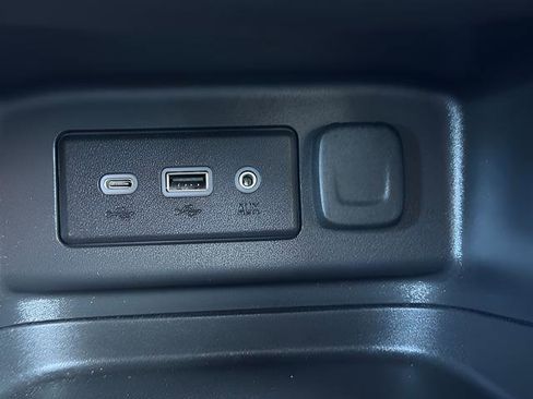 Used 2023 Chevrolet Equinox RS AWD/4WD image 13