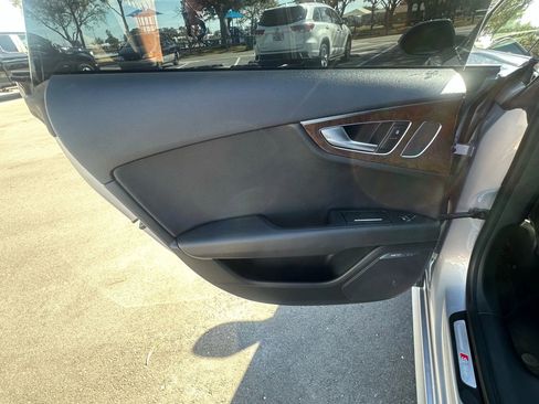 Used 2016 Audi A7 3.0T Premium Plus w/ 20" Wheel & Tire Package image 29