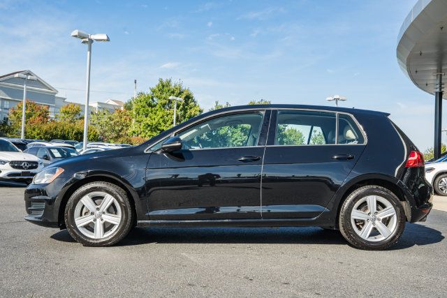 Used 2017 Volkswagen Golf 4-Door FWD image 4