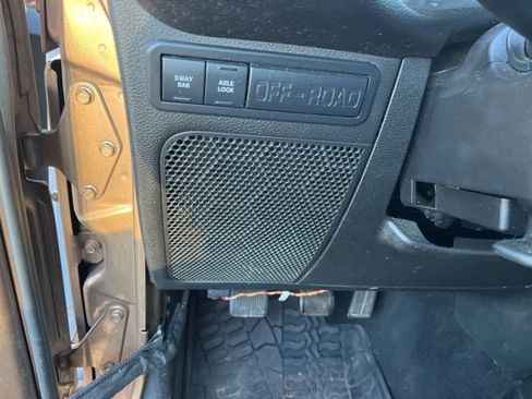 Used 2015 Jeep Wrangler Unlimited Rubicon w/ Dual Top Group image 26