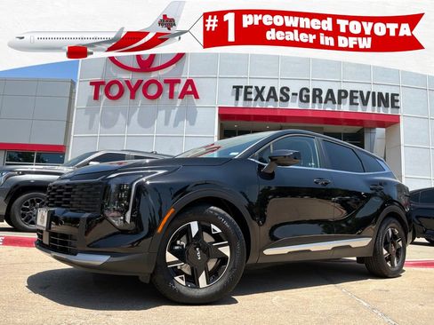 Used 2026 Kia Sportage LX FWD image 1
