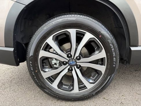 Used 2024 Subaru Forester Limited image 11