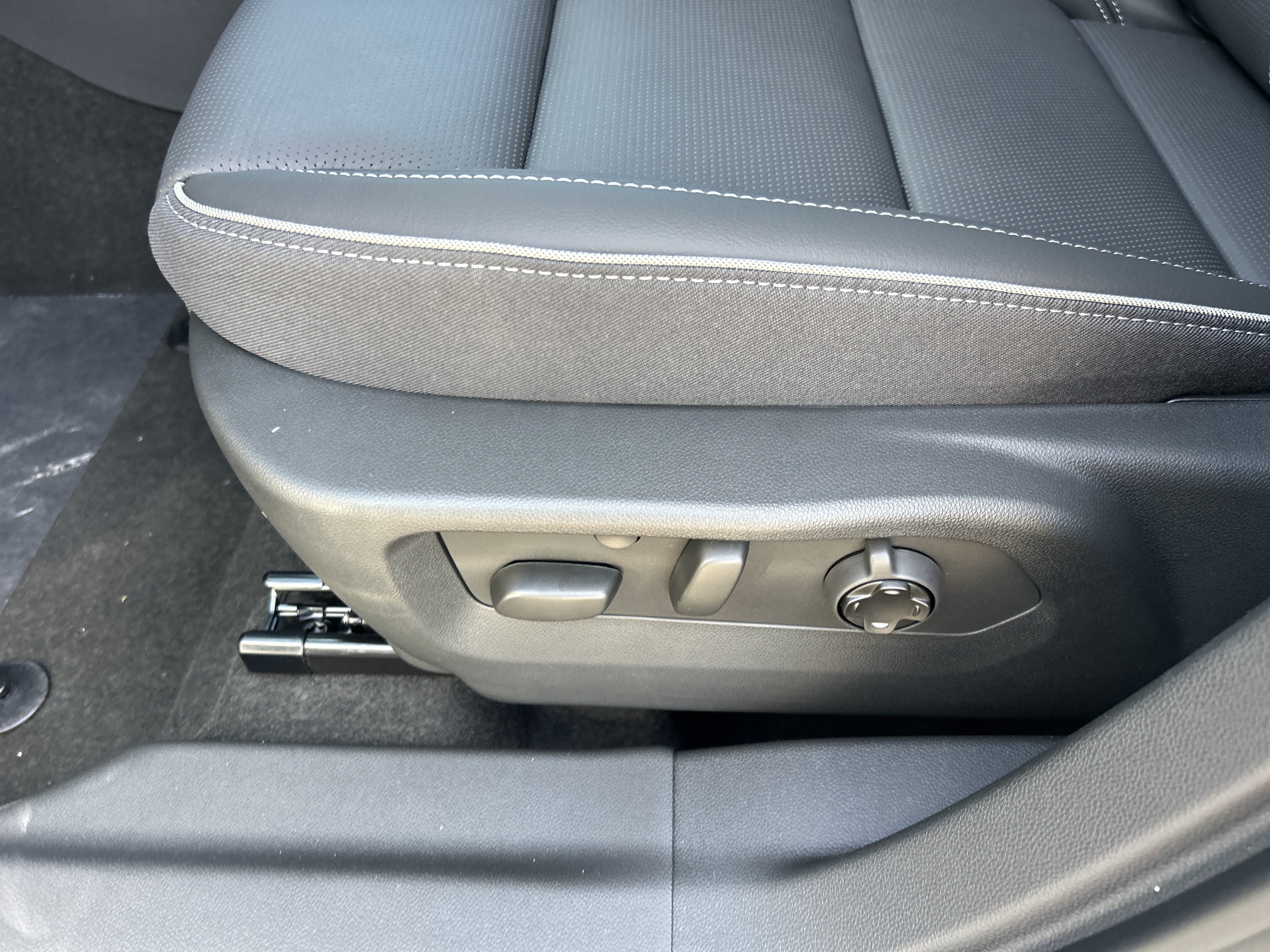 New 2026 Buick Envision Avenir AWD/4WD image 22