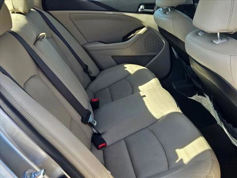 Used 2012 Kia Optima EX image 15