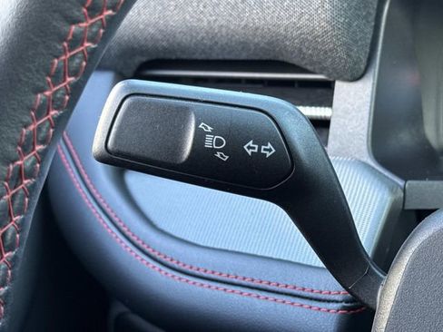 Used 2025 Ford Explorer ST-Line image 28