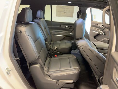 New 2026 Chevrolet Traverse LT w/ Sun and Wheel Package image 29