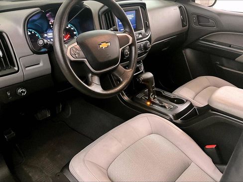 Used 2020 Chevrolet Colorado W/T w/ WT Convenience Package image 12