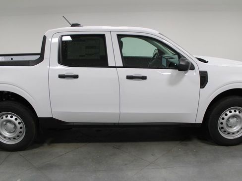 New 2025 Ford Maverick XL w/ Equipment Group 101A image 10