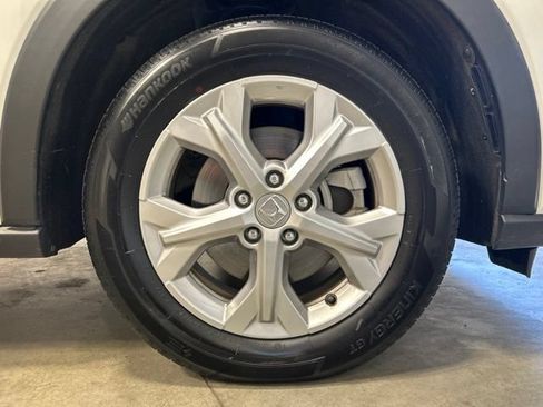 Certified 2023 Honda HR-V LX image 12