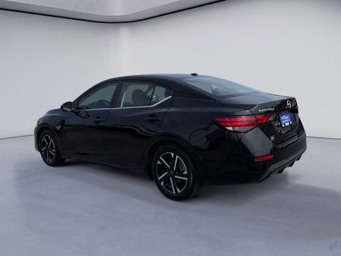 Used 2024 Nissan Sentra SV image 3