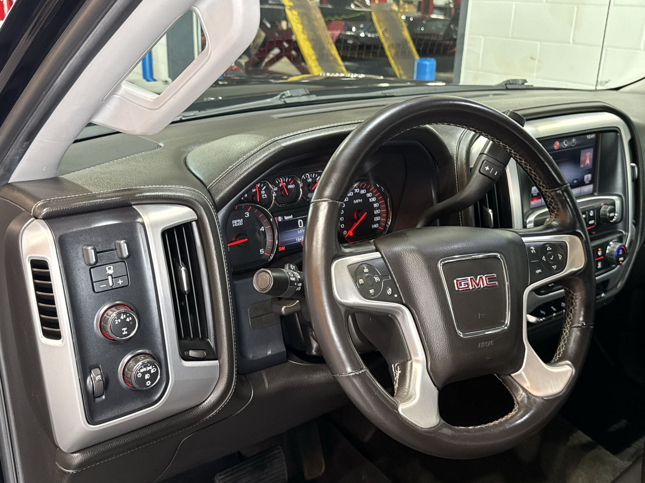 Used 2015 GMC Sierra 3500 SLT w/ Duramax Plus Package AWD/4WD image 18