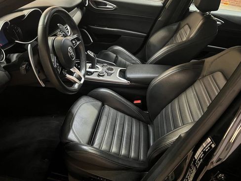 Used 2021 Alfa Romeo Giulia Ti Sport image 14