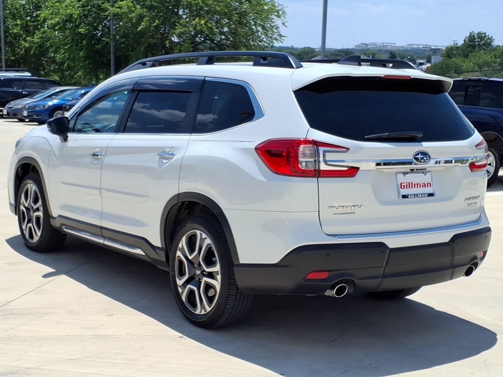 Used 2025 Subaru Ascent Touring AWD/4WD image 7