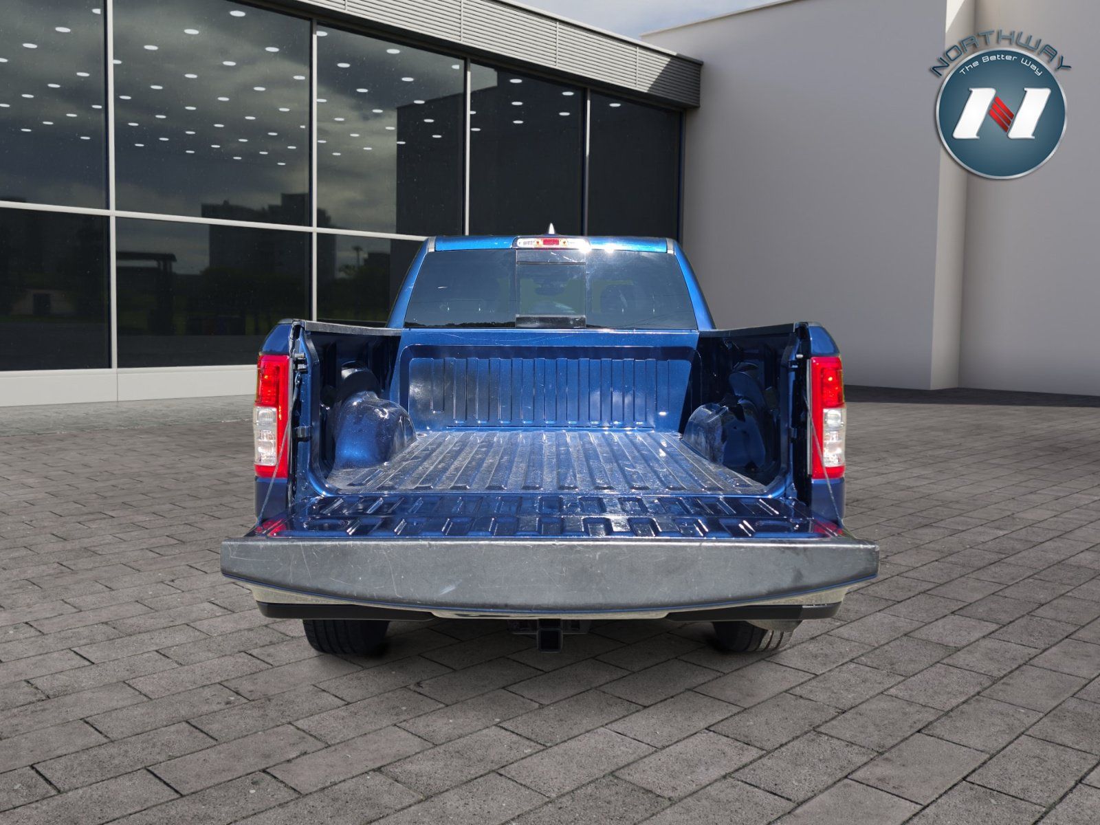 Used 2022 RAM 1500 Big Horn AWD/4WD image 14
