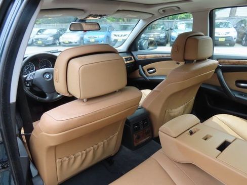Used 2010 BMW 528i Sedan RWD image 12