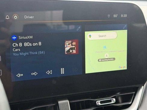 Used 2025 Chevrolet Equinox LT w/ Safety and Technology Package FWD image 11