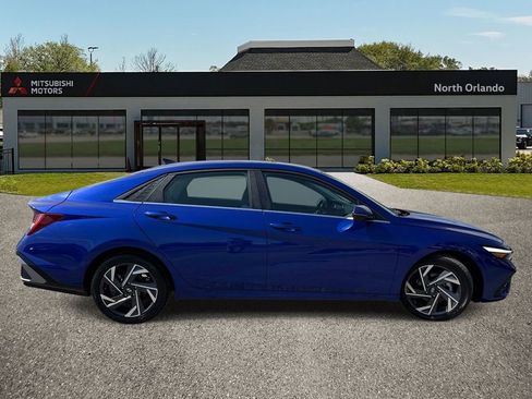 Used 2024 Hyundai Elantra Limited FWD image 6