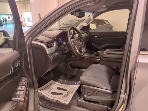 Used 2019 GMC Yukon SLE w/ Convenience Package image 17