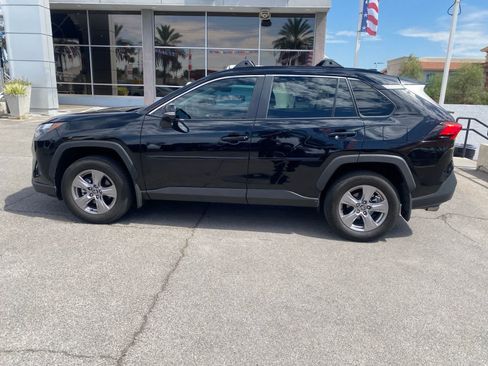 Used 2024 Toyota RAV4 XLE AWD/4WD image 9