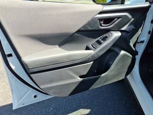 Certified 2024 Subaru Crosstrek 2.0i Premium image 17