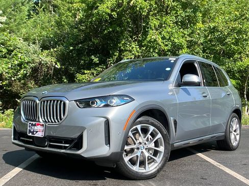 Used 2025 BMW X5 xDrive40i AWD/4WD image 1