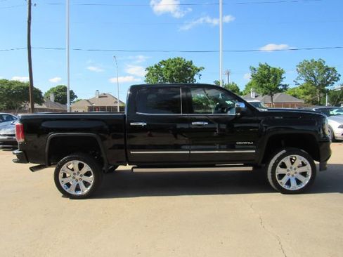Used 2017 GMC Sierra 1500 Denali w/ Denali Ultimate Package image 5