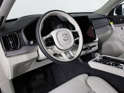 New 2026 Volvo XC90 B6 Ultra image 8