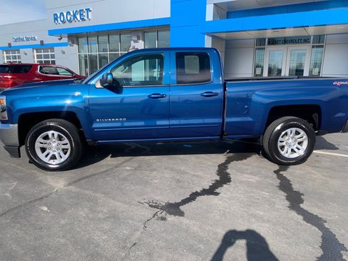 Used 2017 Chevrolet Silverado 1500 LT w/ All Star Edition image 2