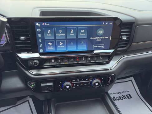 Used 2025 Chevrolet Silverado 2500 ZR2 w/ Technology Package image 27