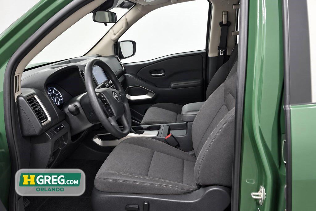 Used 2023 Nissan Frontier SV w/ Tow Package RWD image 10