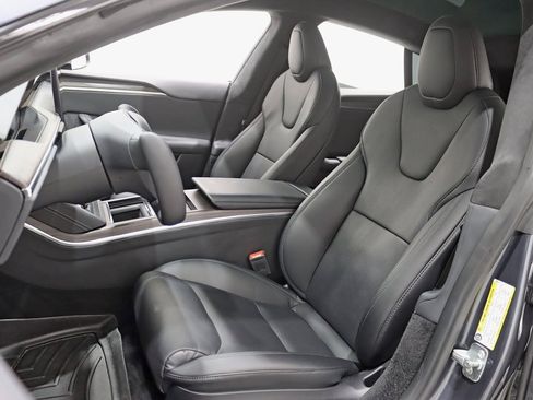 Used 2023 Tesla Model S Standard Range image 29