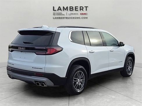 Used 2025 GMC Acadia Elevation image 5