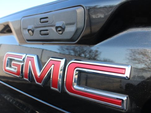 Used 2023 GMC Sierra 2500 Denali w/ Denali Black Diamond Edition image 62