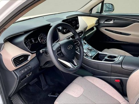 Used 2022 Hyundai Santa Fe SE FWD image 17