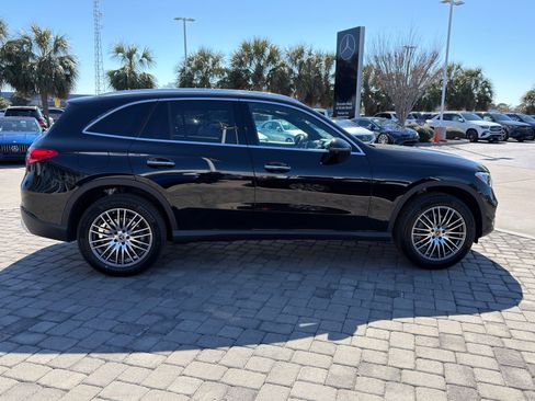 New 2026 Mercedes-Benz GLC 300 image 8