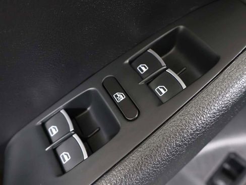 Used 2017 Volkswagen Jetta GLI image 38