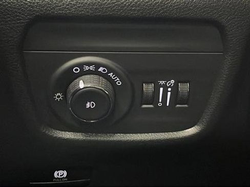 New 2026 Jeep Grand Cherokee L Limited AWD/4WD image 33