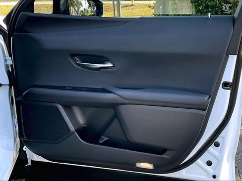 Used 2024 Lexus UX 250h F Sport image 26