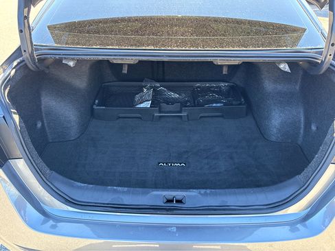 Used 2024 Nissan Altima 2.5 SL image 32