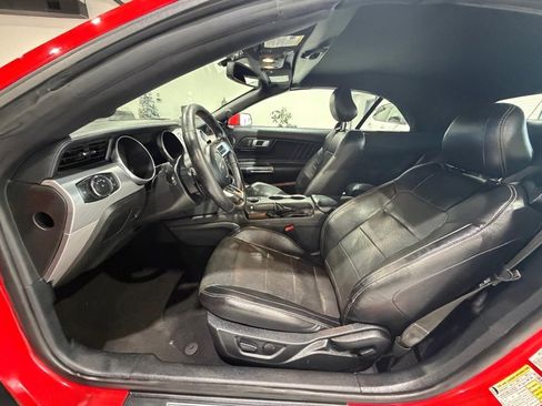 Used 2020 Ford Mustang Premium image 16