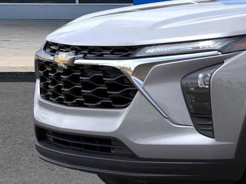 New 2026 Chevrolet Trax LS w/ LS Convenience Package FWD image 37