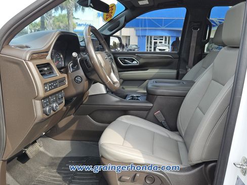 Used 2021 Chevrolet Tahoe Z71 w/ Z71 Signature Package image 10