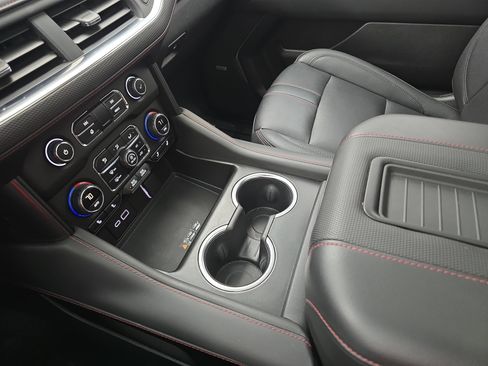 Used 2024 Chevrolet Suburban RST w/ Luxury Package image 26