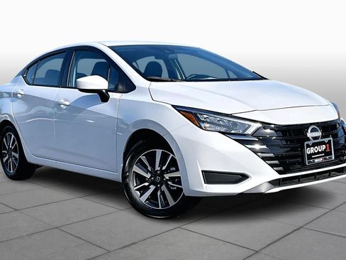 New 2025 Nissan Versa SV image 2