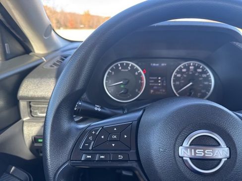 Used 2024 Nissan Sentra S image 9
